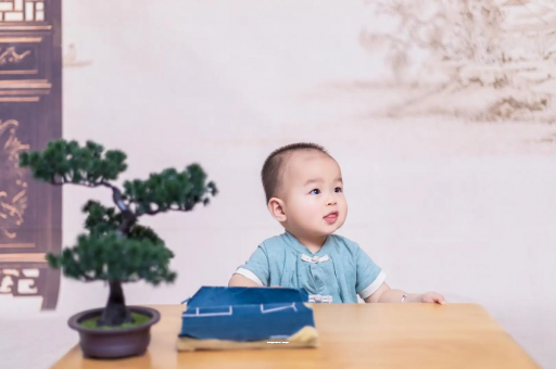 广州供卵包男孩宝宝几岁会走路 广州供卵包男孩宝宝几岁会走路